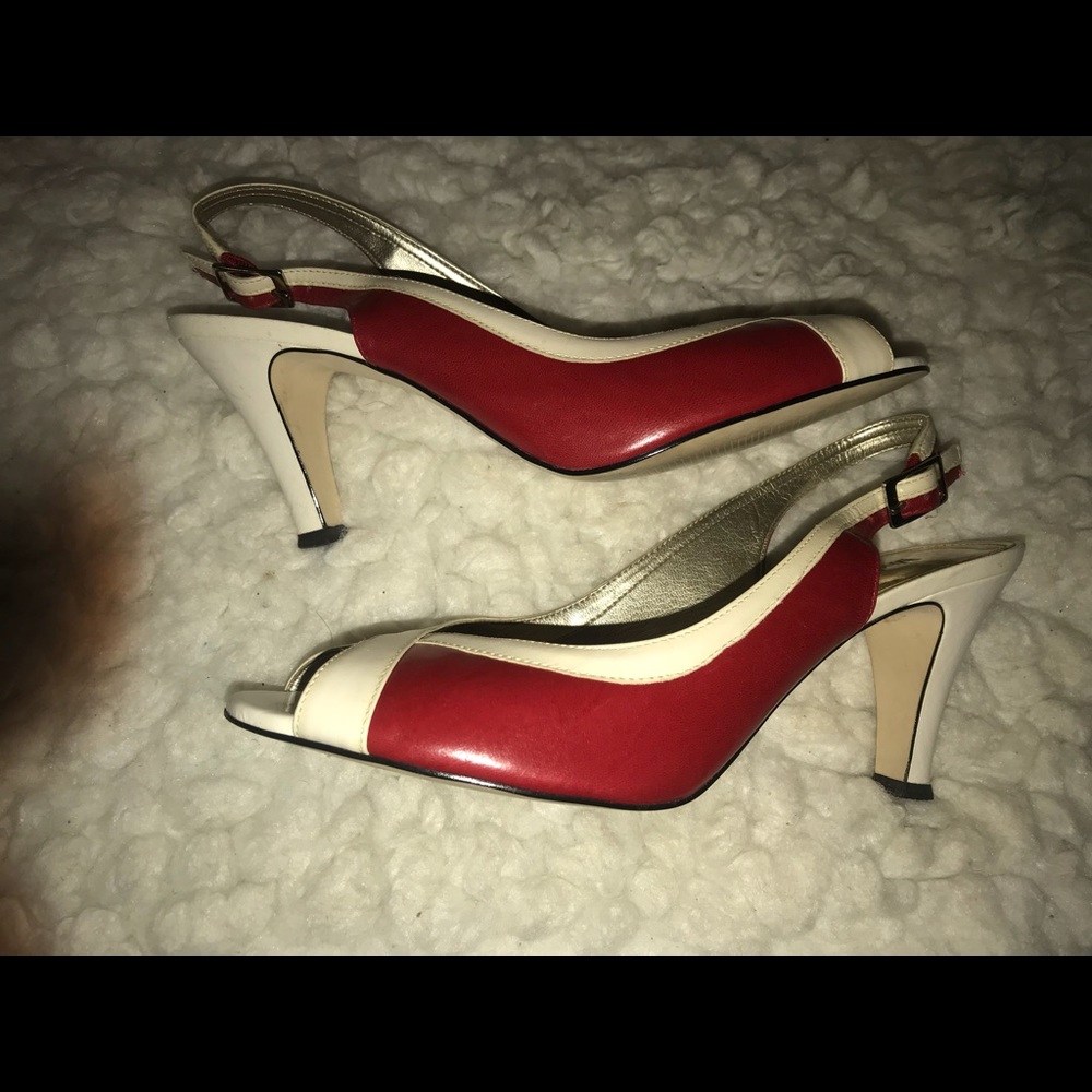 Michelle D Heels